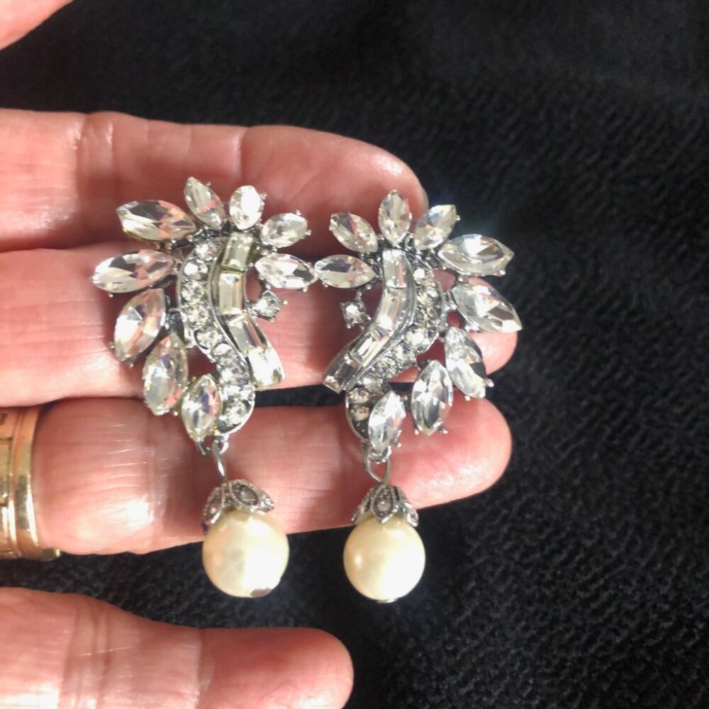 Vintage rhinestone and pearl earrings